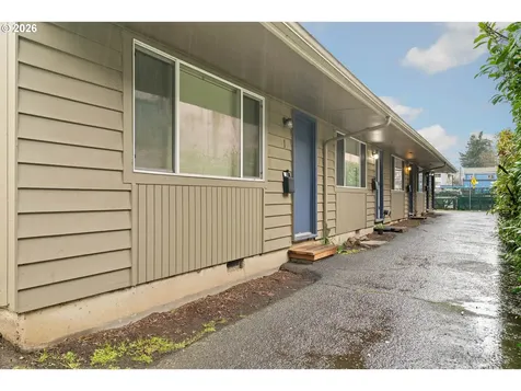 5730 SE Center Street Portland OR 97206