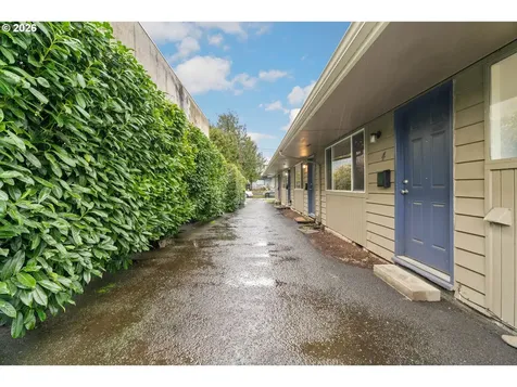 5730 SE Center Street Portland OR 97206