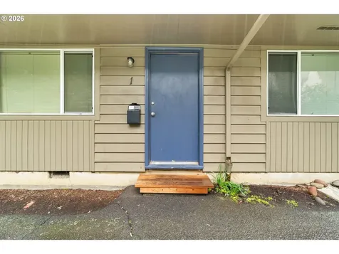 5730 SE Center Street Portland OR 97206