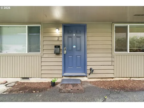 5730 SE Center Street Portland OR 97206