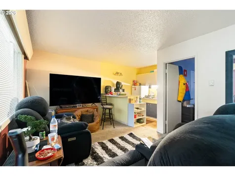5730 SE Center Street Portland OR 97206
