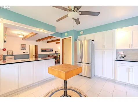 10702 NW 13th Place Vancouver WA 98685