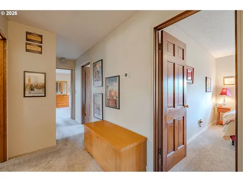 10702 NW 13th Place Vancouver WA 98685