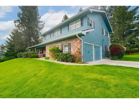 10702 NW 13th Place Vancouver WA 98685