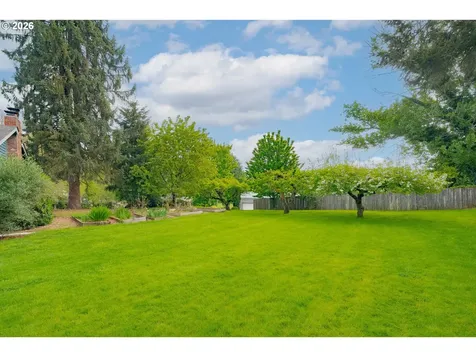 10702 NW 13th Place Vancouver WA 98685