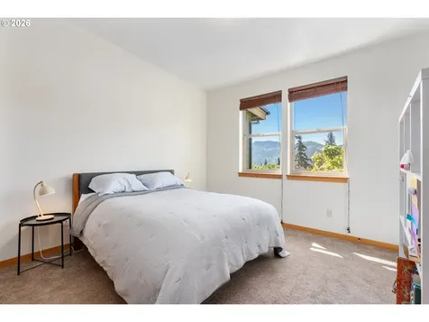 511 SE Upper Wyers White Salmon WA 98672