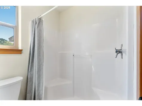 511 SE Upper Wyers White Salmon WA 98672