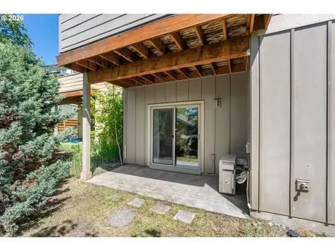511 SE Upper Wyers White Salmon WA 98672