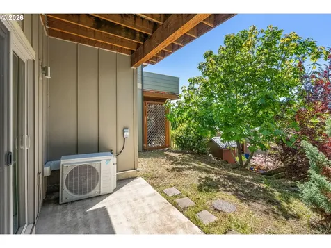 511 SE Upper Wyers White Salmon WA 98672