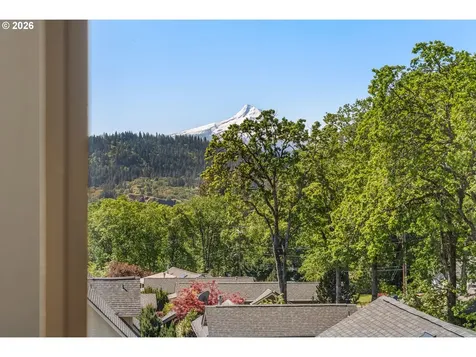 511 SE Upper Wyers White Salmon WA 98672