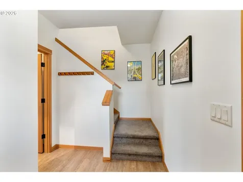 511 SE Upper Wyers White Salmon WA 98672