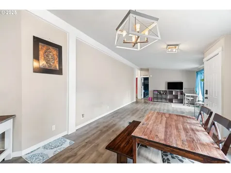 3297 Camas Street Woodburn OR 97071