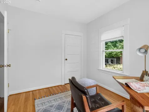 5506 NE 32nd Place Portland OR 97211