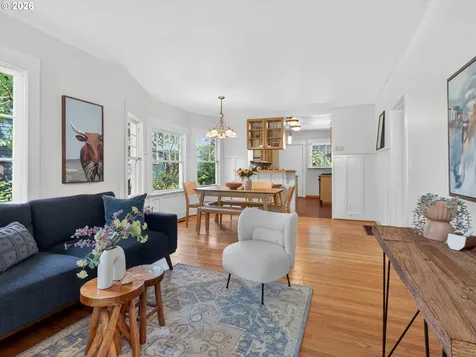 5506 NE 32nd Place Portland OR 97211