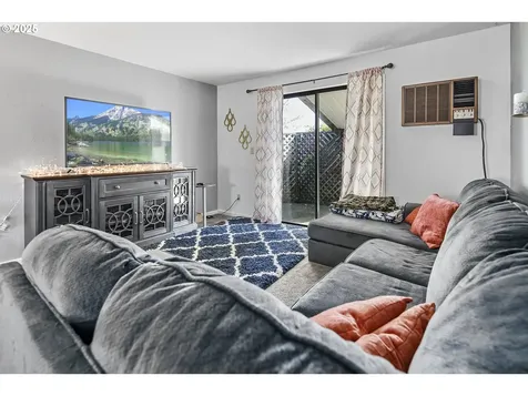 325 Alder Avenue Gervais OR 97026