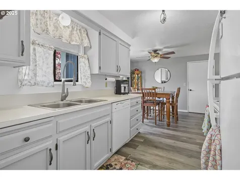 325 Alder Avenue Gervais OR 97026
