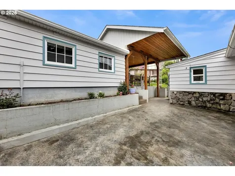 373 N Shepherd Road Washougal WA 98671