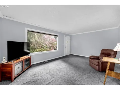 373 N Shepherd Road Washougal WA 98671