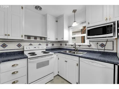 373 N Shepherd Road Washougal WA 98671