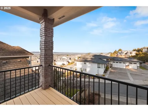 10228 SE Brookmore Court Happy Valley OR 97086