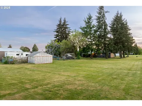 200 Roberson Road Woodland WA 98674