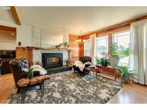 200 Roberson Road Woodland WA 98674