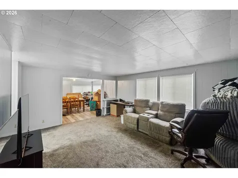 303 S Empire Boulevard Coos Bay OR 97420