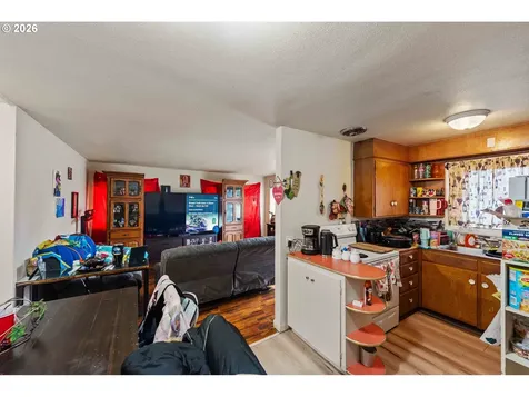 303 S Empire Boulevard Coos Bay OR 97420