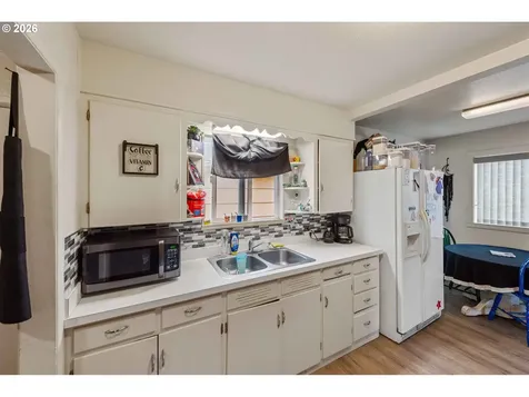 303 S Empire Boulevard Coos Bay OR 97420