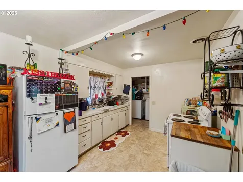 303 S Empire Boulevard Coos Bay OR 97420