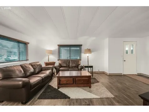 620 SE 2nd Avenue Canby OR 97013