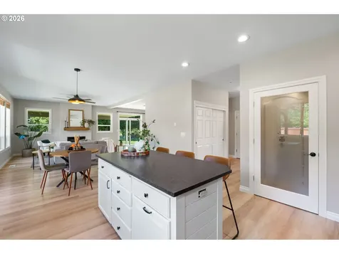 9816 NE 322nd Street La Center WA 98629