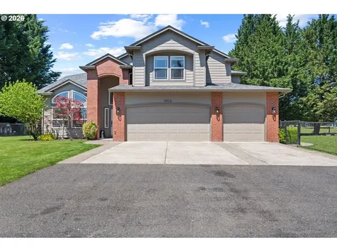 9816 NE 322nd Street La Center WA 98629