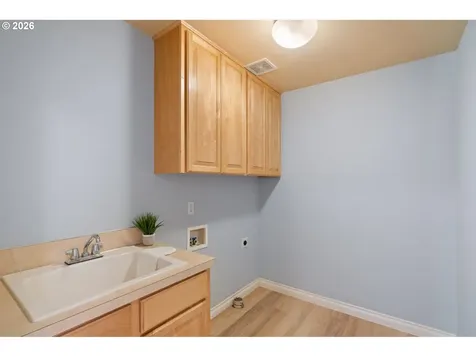 9816 NE 322nd Street La Center WA 98629