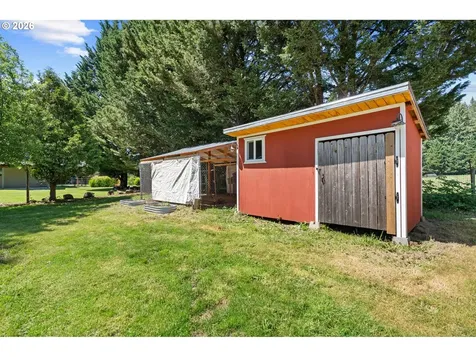 9816 NE 322nd Street La Center WA 98629