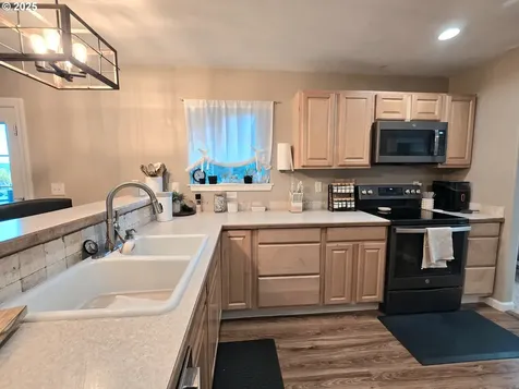 224 Summerwood Street Roseburg OR 97471