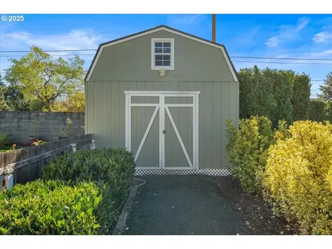 7455 SE King Road Milwaukie OR 97222