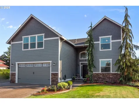1700 NE Laurel Avenue Woodburn OR 97071