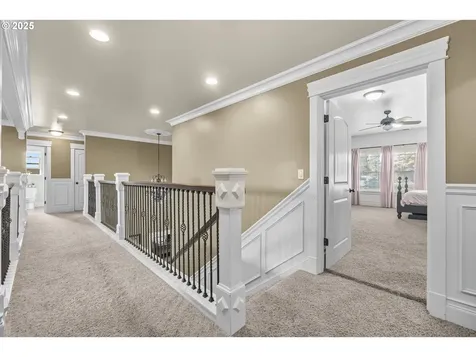 1700 NE Laurel Avenue Woodburn OR 97071