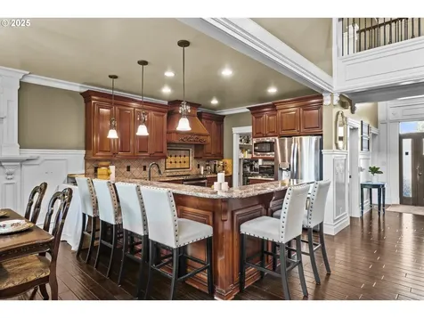 1700 NE Laurel Avenue Woodburn OR 97071