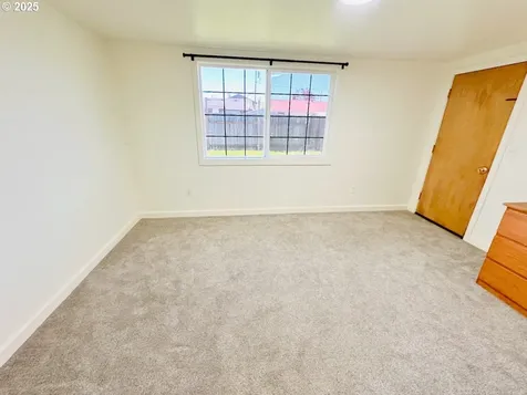 340 38th Street Springfield OR 97478