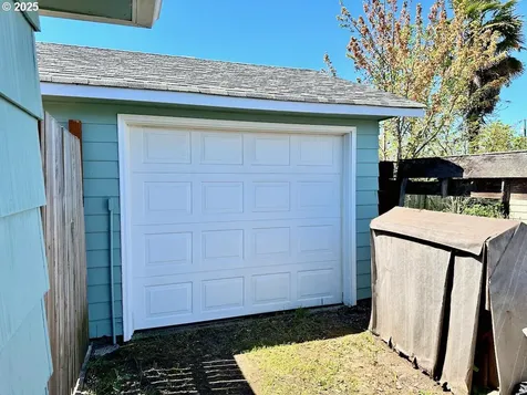 340 38th Street Springfield OR 97478