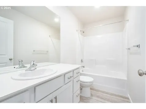 362 Reno Street NE Salem OR 97301