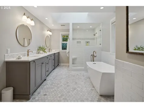 5225 Firwood Road Lake Oswego OR 97035