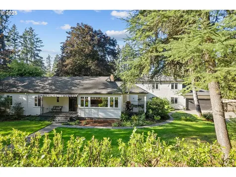 5225 Firwood Road Lake Oswego OR 97035