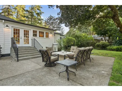 5225 Firwood Road Lake Oswego OR 97035