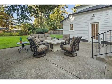 5225 Firwood Road Lake Oswego OR 97035
