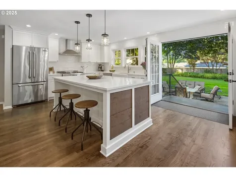 5225 Firwood Road Lake Oswego OR 97035