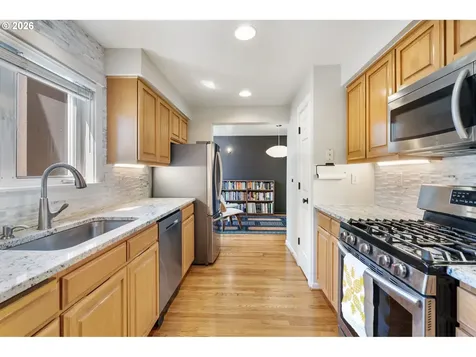 10247 NW Village Heights Drive Portland OR 97229