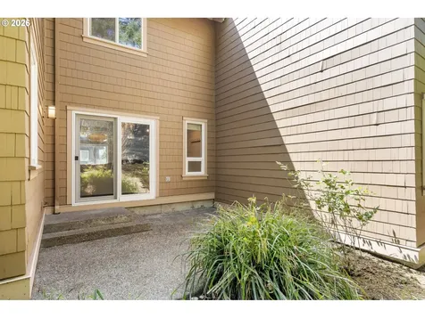 10247 NW Village Heights Drive Portland OR 97229